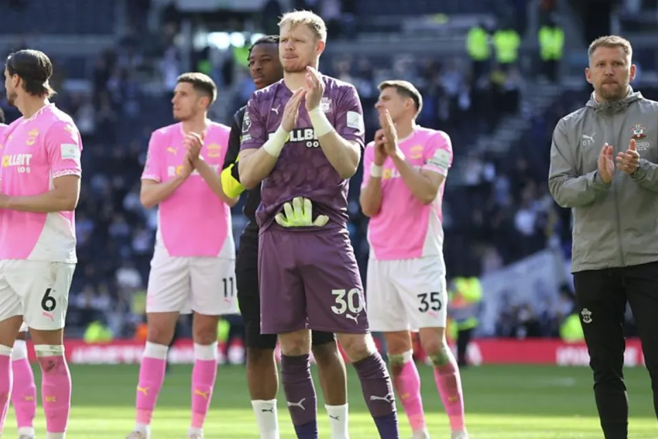 Early Season Struggles and Managerial Changes